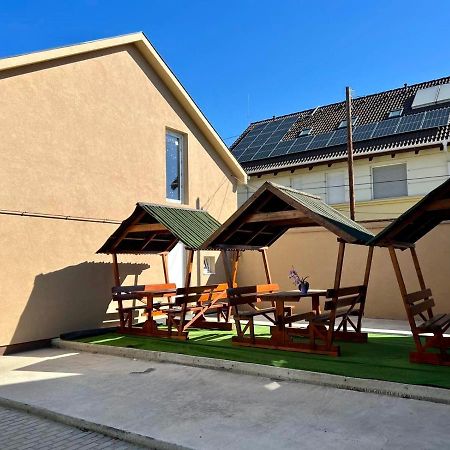 Zsuzsa Apartman Hajdúszoboszló Zewnętrze zdjęcie