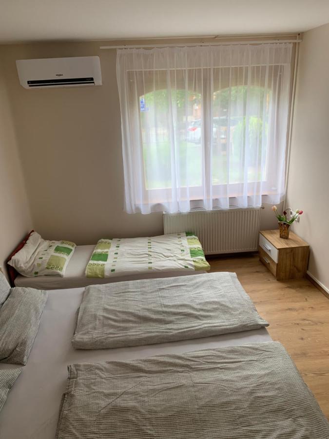 Zsuzsa Apartman Hajdúszoboszló Zewnętrze zdjęcie