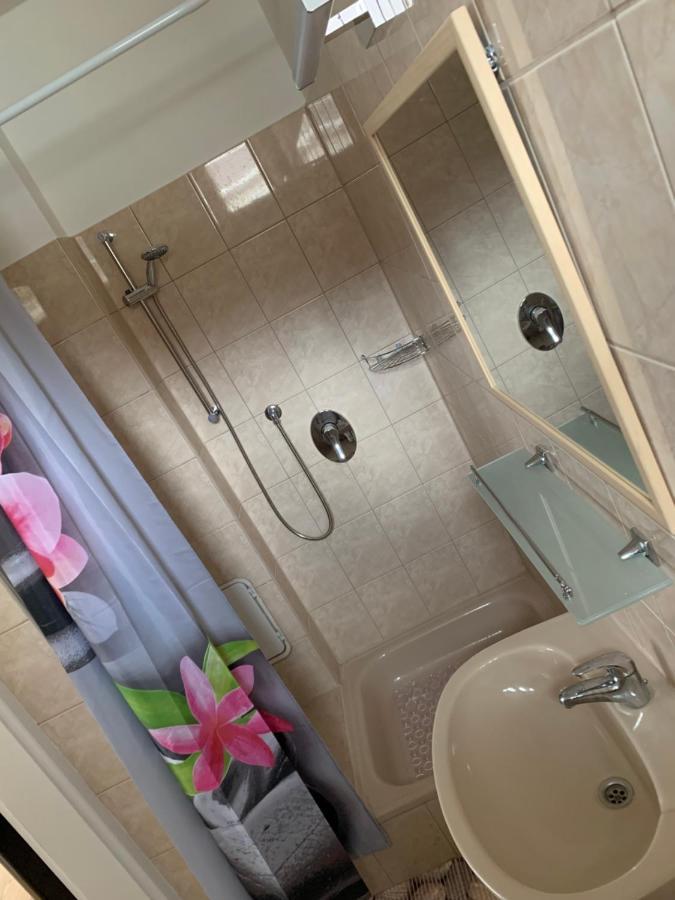 Zsuzsa Apartman Hajdúszoboszló Zewnętrze zdjęcie