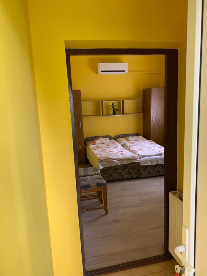 Zsuzsa Apartman Hajdúszoboszló Zewnętrze zdjęcie