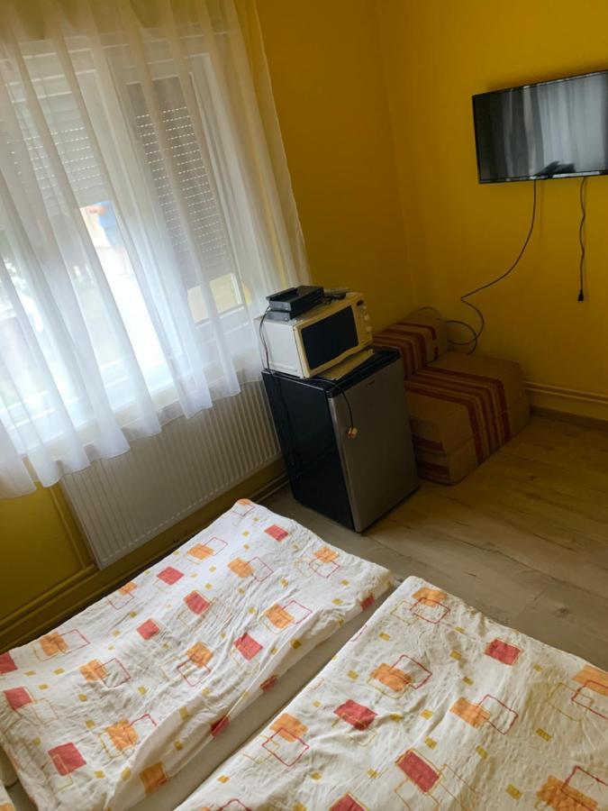 Zsuzsa Apartman Hajdúszoboszló Zewnętrze zdjęcie