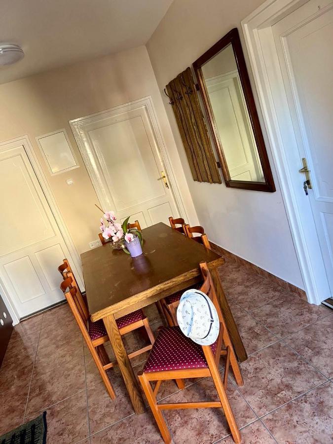 Zsuzsa Apartman Hajdúszoboszló Zewnętrze zdjęcie